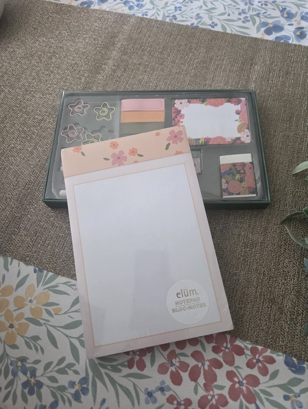 Floral Pink Notepad, Accesory & Sticky Note Set - Home Office